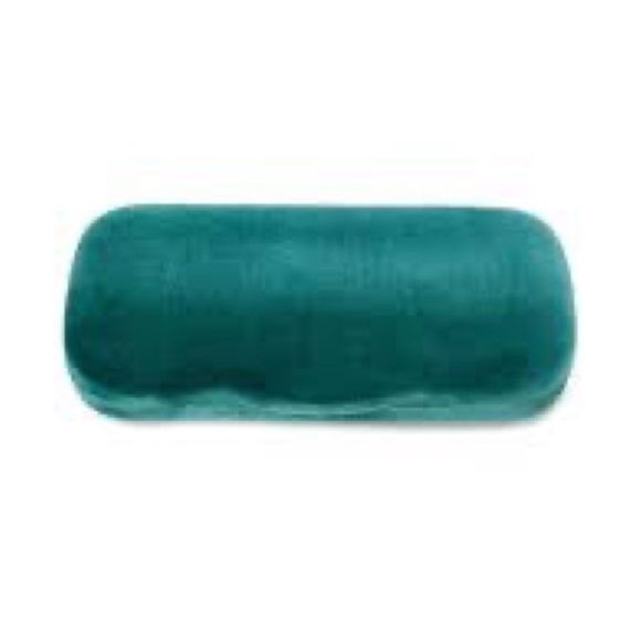 Gucci Accessories - Gucci Eyeglass Case Green Velvet